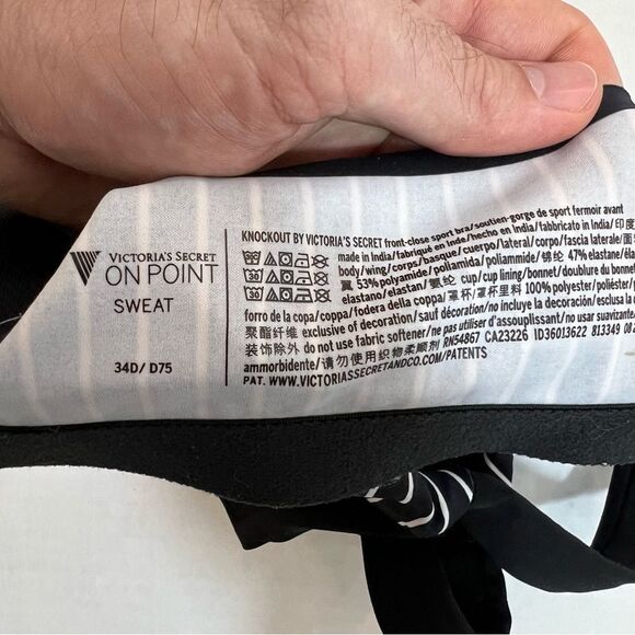 Victoria's Secret Knockout High Impact Front-Close Sports Bra | Size 34D - Picture 6 of 8